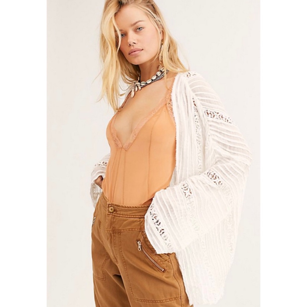 ❌SOLD❌ FREE PEOPLE Ivory Willow Kimono Top - Picture 3 of 7